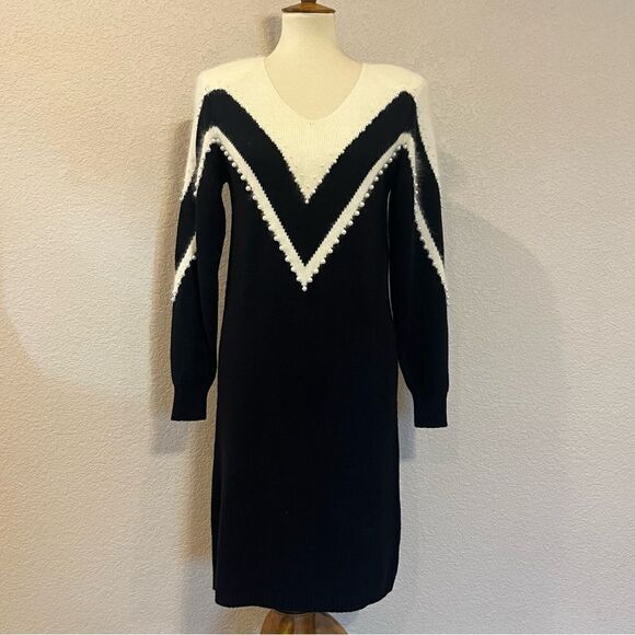VTG 90s Black and White Geometric Sweater Dress by Yarnworks Petite Size MP/S - Picture 2 of 16